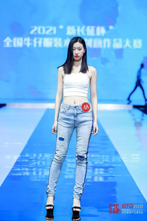 2021“新长征杯”全国牛仔服装水洗创意作品大赛在于都县举行