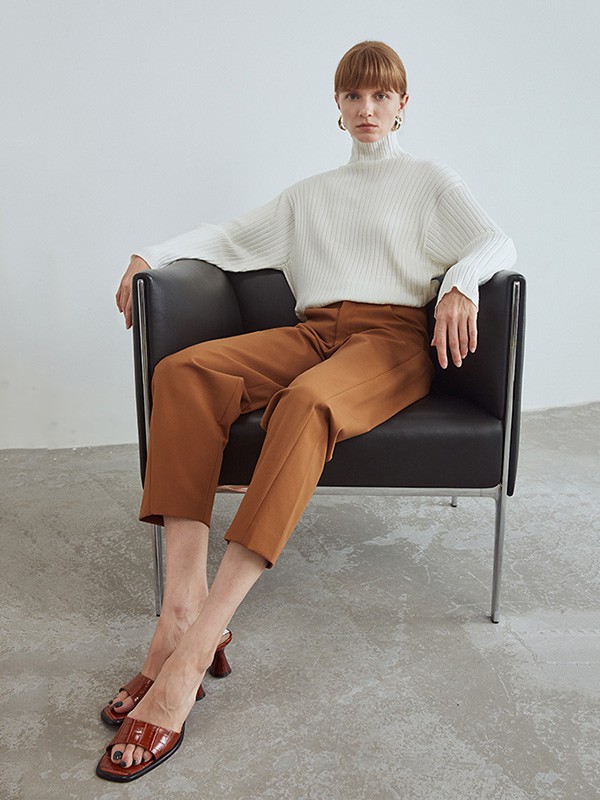 秋冬毛衣要选择什么颜色款式和织法不容易过时呢