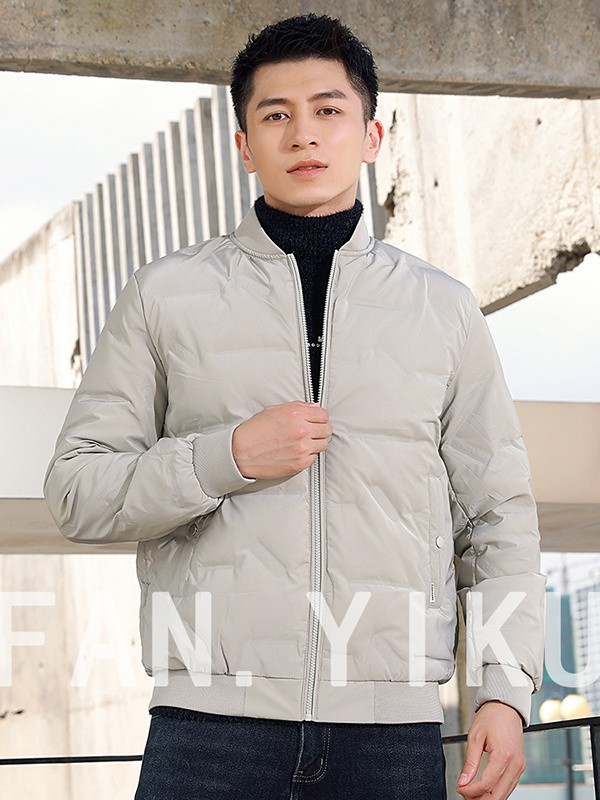 男生冬季服装怎么搭配 什么样的外套更加好看