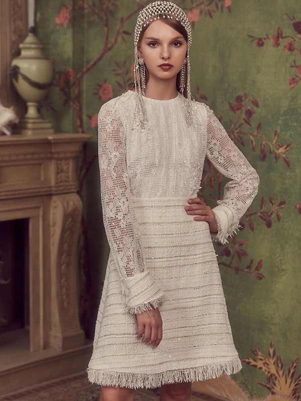 年底聚会什么的穿他们家的衣服一定惊艳全场,设计轻奢唯美