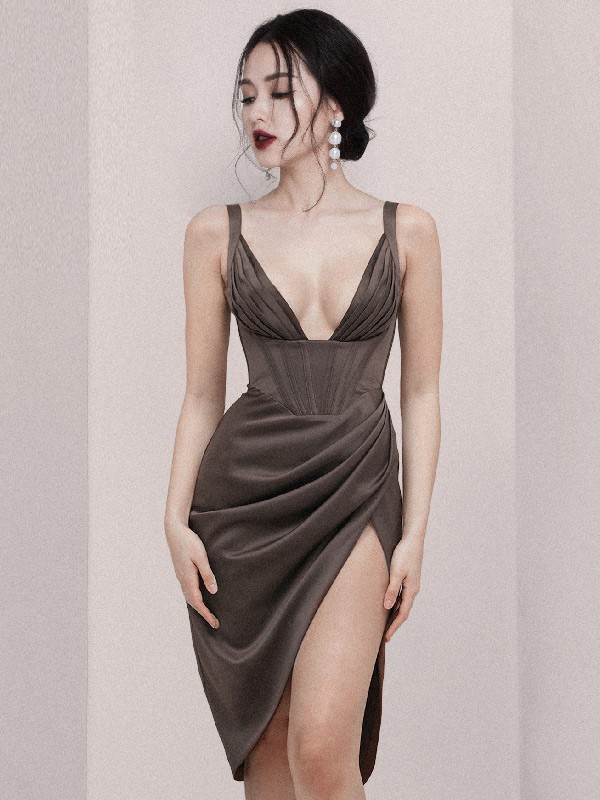 年底参加聚会别再穿土土的纱裙了他们家的连衣裙每一件都超美的