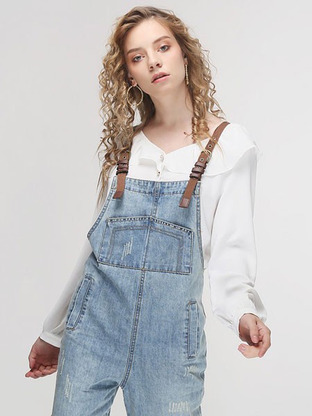 背带裤减龄又时尚要怎么挑选和搭配才不显胖和不显幼稚呢