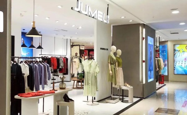 女装店挂板技巧 女装陈列需要注意什么