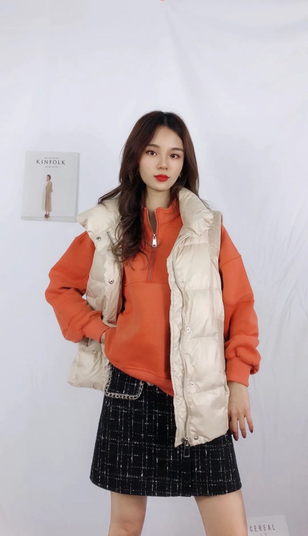 春天卫衣怎么搭配好看 卫衣配什么衣服好