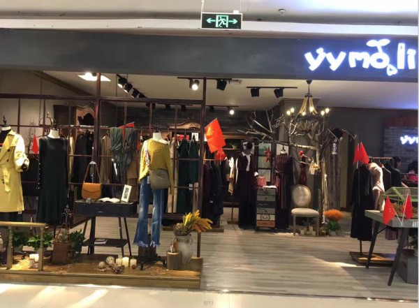 学会YYMOLI这个穿搭小技巧,回头率超高炸街走路带风!