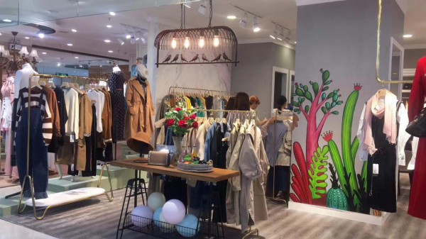 学会YYMOLI这个穿搭小技巧,回头率超高炸街走路带风!