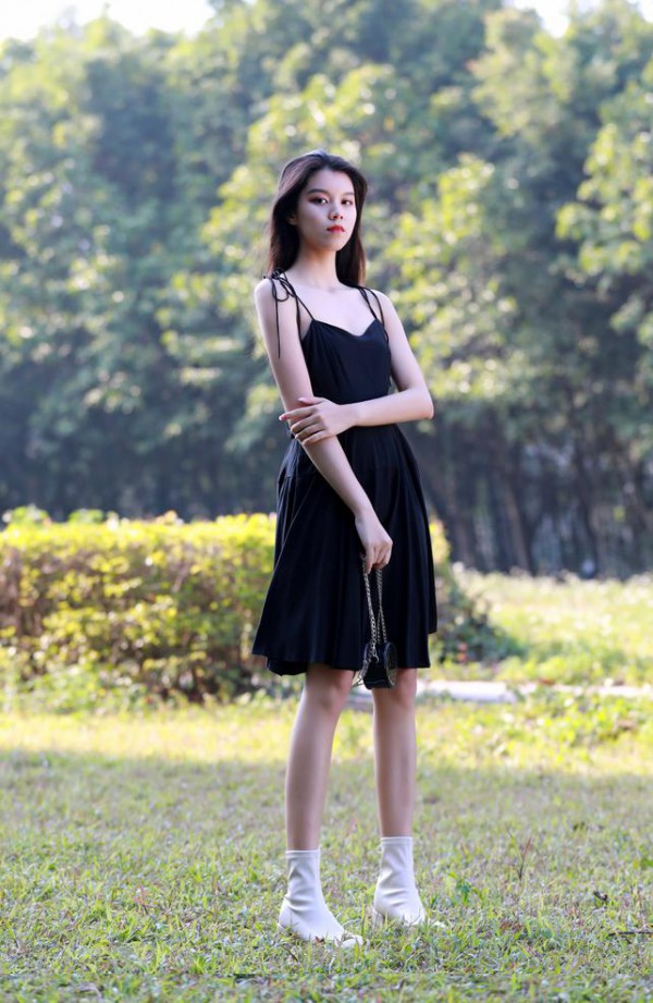 学会YYMOLI这个穿搭小技巧,回头率超高炸街走路带风!