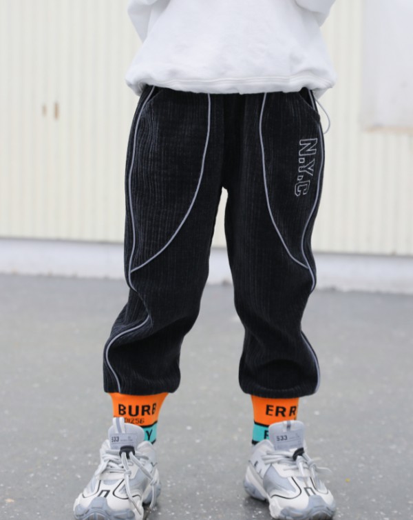 netaikyo快乐热带鱼童装 带您点亮春季潮“裤”造型