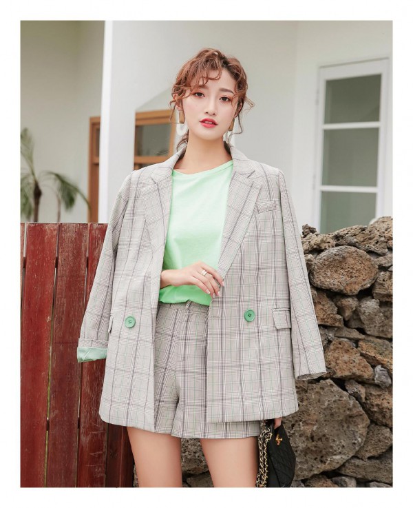 捕捉时尚灵敏嗅觉,女性另一种美YYMOLI诠释淋漓尽致