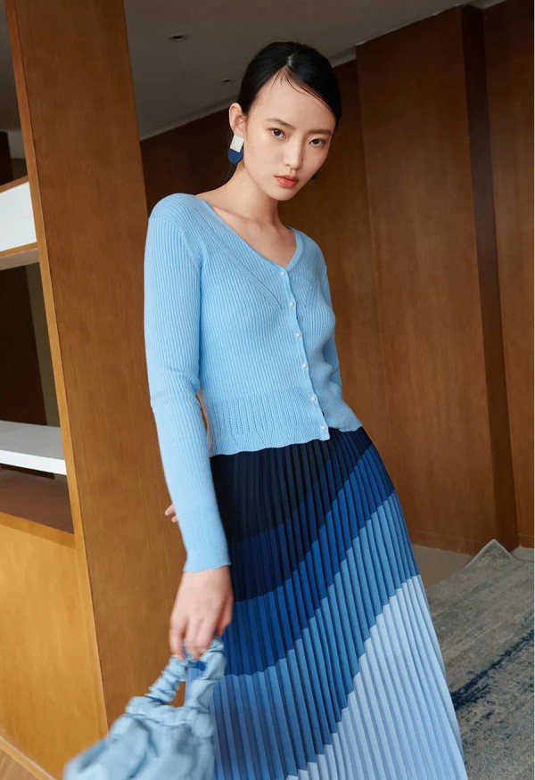 LESIES女神节就要焕然“衣”新