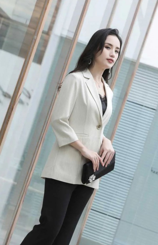 HEFANXI赫梵茜38节专辑 复工季做职场魅力女王