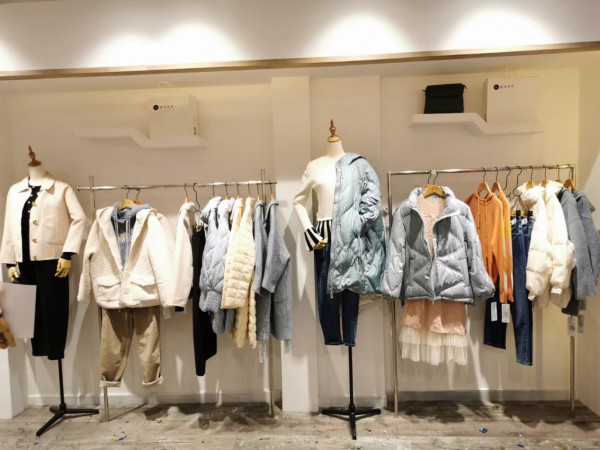 追求品质,YYMOLI樱语茉莉给女性百变时尚!