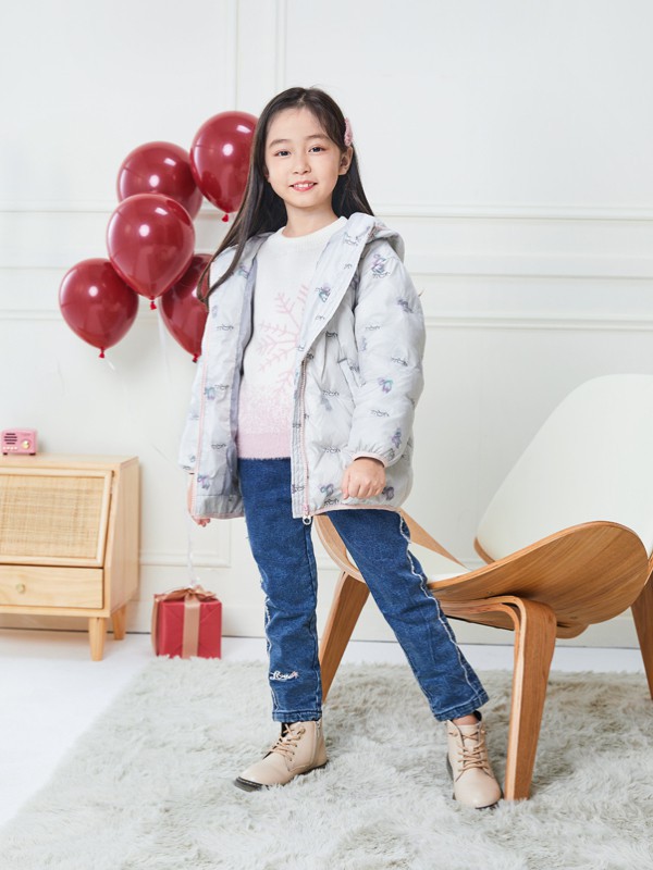 开童装加盟店选址装修需要注意什么?杰米熊童装怎么样?