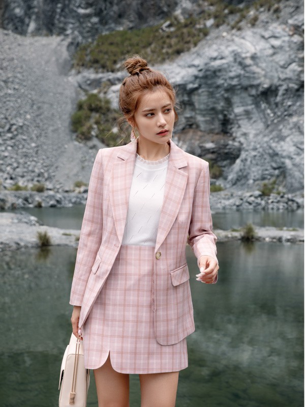 不同风格的春装外套给你不同的春天 千百惠更懂你