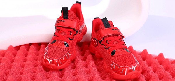 科技童鞋健康守护 开心米奇3.15获多个品质奖项