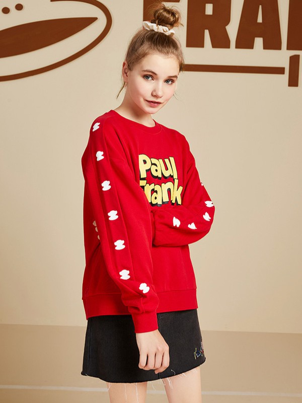 红色卫衣怎么搭配好看?