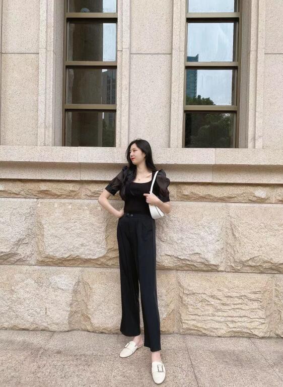 加盟37°生活美学女装,打造珠海服装时尚新风向标!