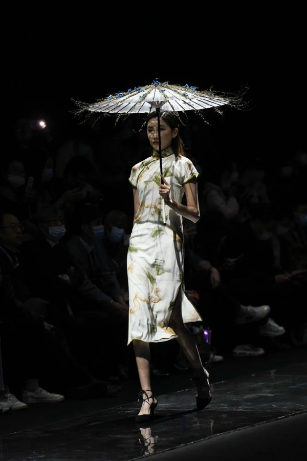 CHIC SHOW DAY1 :盛装而来的潋滟之美