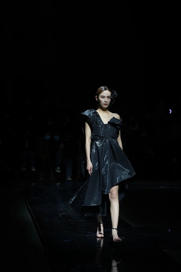 CHIC SHOW DAY1 :盛装而来的潋滟之美