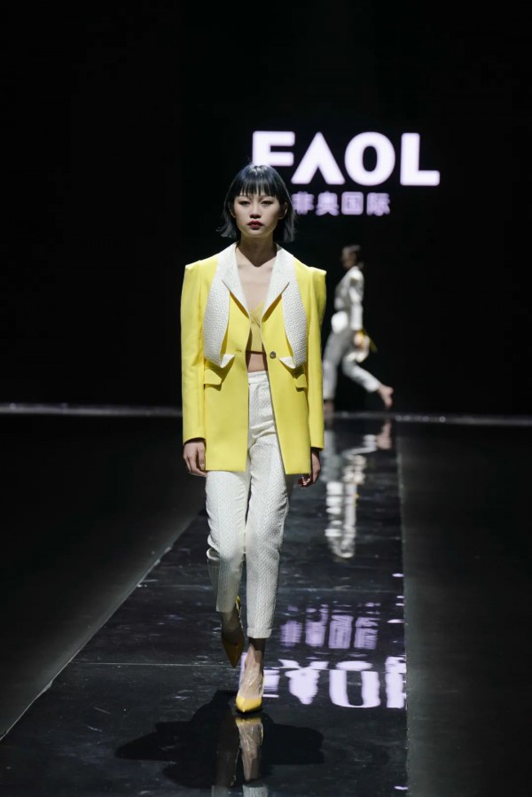 CHIC SHOW DAY1 :盛装而来的潋滟之美