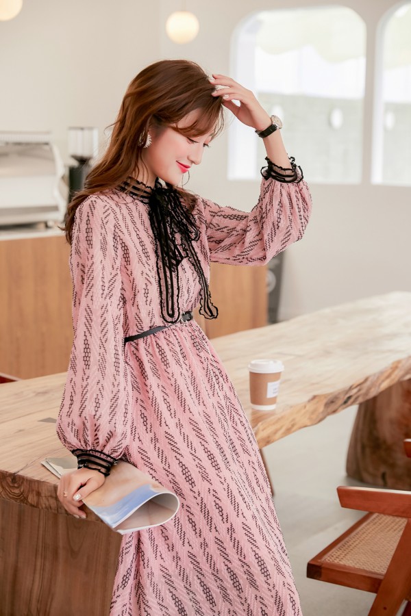 YYMOLI樱语茉莉:感受时尚零距离接触,穿搭达人的最爱!