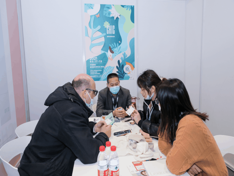 风雨兼程,初心如磐 !顶流CHIC与您相约8月