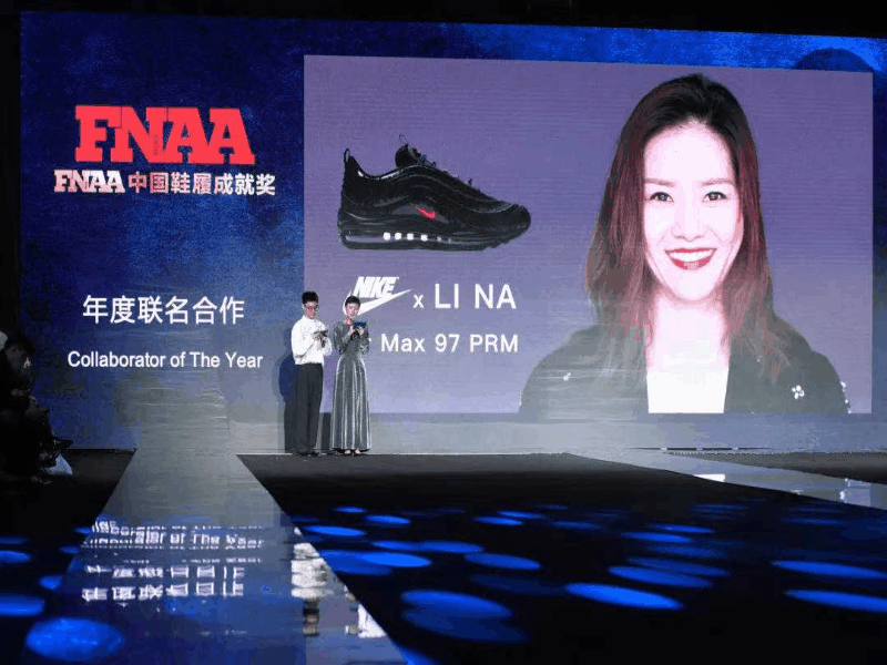 风雨兼程,初心如磐 !顶流CHIC与您相约8月