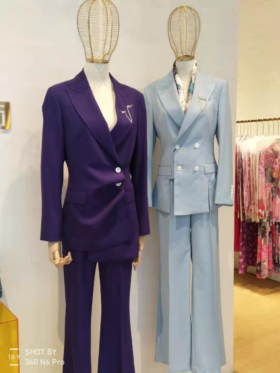 广州欧妮又服饰有限公司线下专业定制体验店正式开业!预祝生意兴隆!