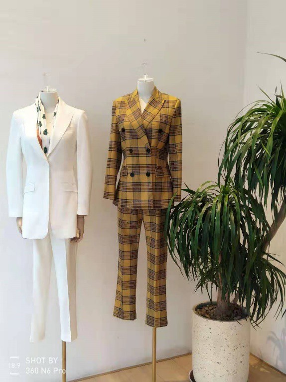 广州欧妮又服饰有限公司线下专业定制体验店正式开业!预祝生意兴隆!