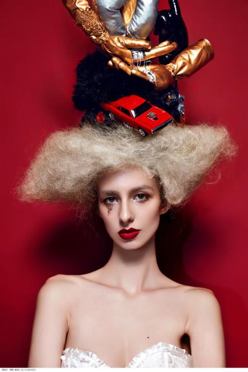 丢掉过去的品味风格,感受一下YYMOLI樱语茉莉带来的视感冲击!