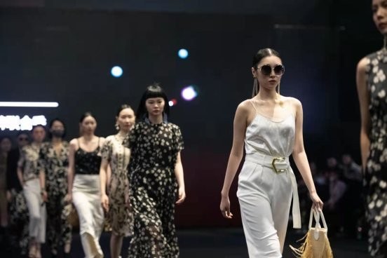 CHIC 2021春季梧桐台原创服饰品牌联合秀—时尚可期