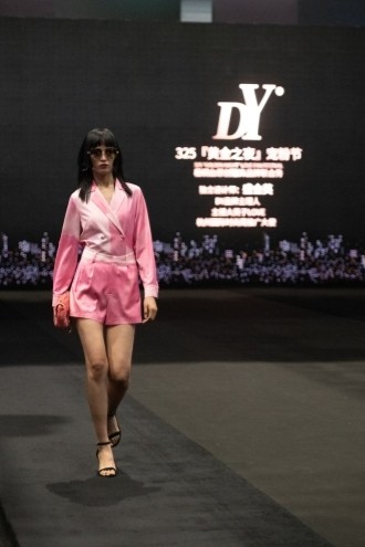 CHIC 2021春季梧桐台原创服饰品牌联合秀—时尚可期