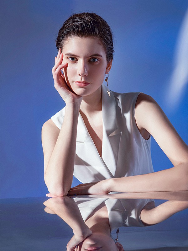 女装市场竞争激烈 熙嬅女装给你更多核心竞争力