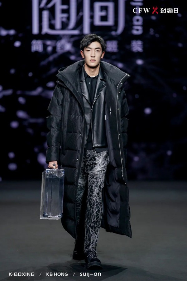 中国国际时装周【劲霸日】强音“启·奏”高端新国货