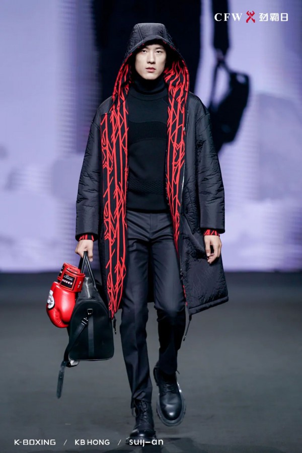 中国国际时装周【劲霸日】强音“启·奏”高端新国货