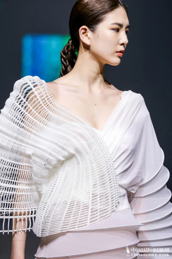 “汉帛奖”第29届中国国际青年设计师时装作品大赛决赛完美收官