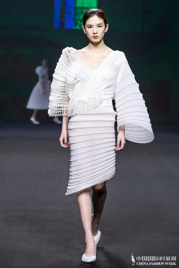 “汉帛奖”第29届中国国际青年设计师时装作品大赛决赛完美收官