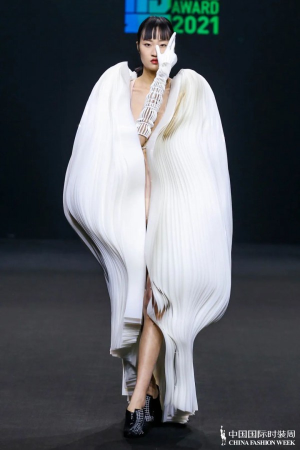 “汉帛奖”第29届中国国际青年设计师时装作品大赛决赛完美收官