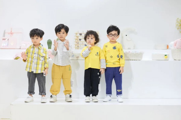 春天如何为宝宝挑选一件合适的新衣?