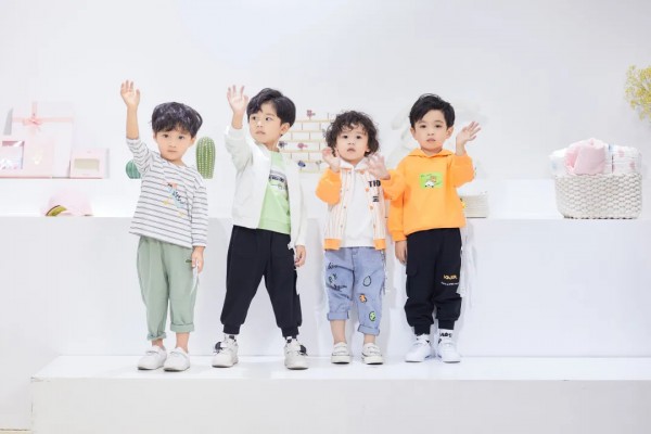 春天如何为宝宝挑选一件合适的新衣?