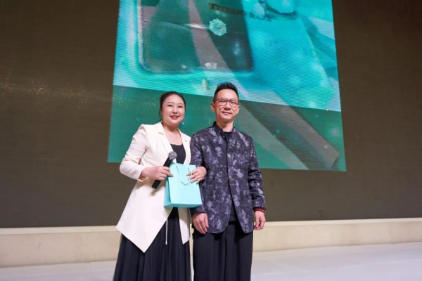 2021迪凯秋季发布会 摒弃喧嚣浮沉,寻回「本真」自我