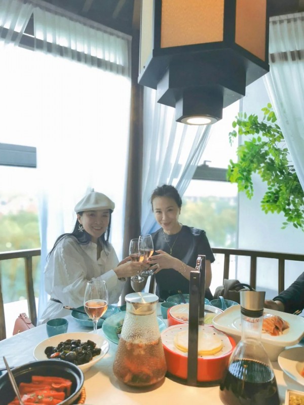 VESPER LYND 春夏之约——影视明星乔红女神驾到