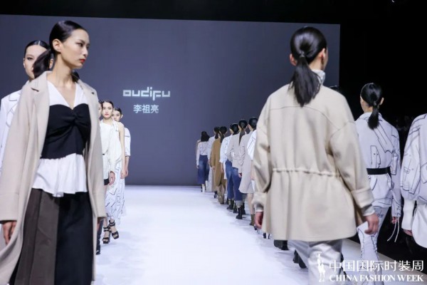 中国国际时装周秀场直击DAY5 | 自然,人类永恒的主题