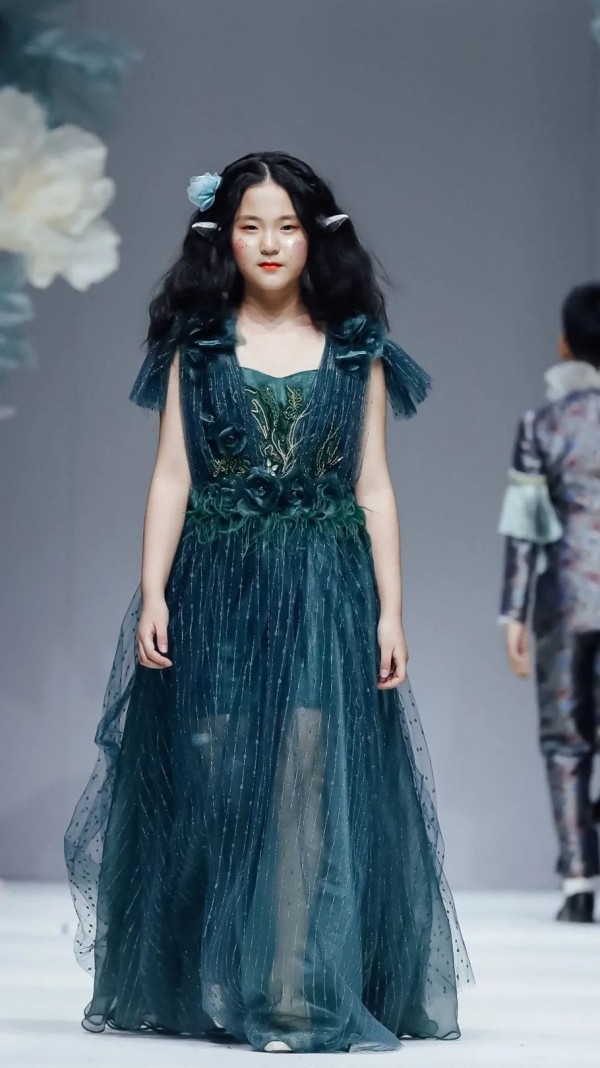 童话小镇 | 浪漫篇章,映衬童真