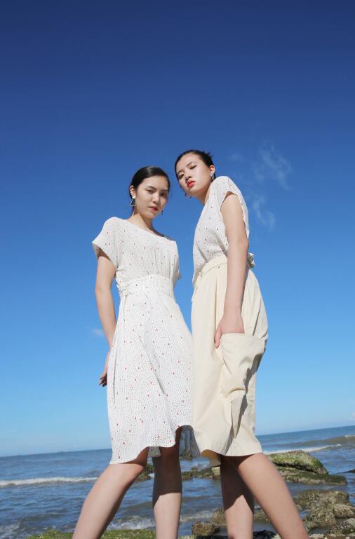 时髦精必须拥有!YYMOLI樱语茉莉还能再流行十年,穿搭女孩的最爱