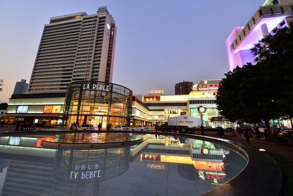 ​女装加盟店选址要注意哪些?样YANG女装怎么样?