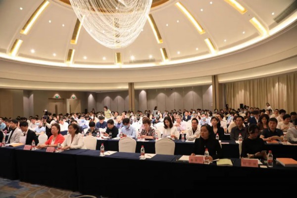 全国服装标委会和中国服装协会标委会2020年度联合年会在广西北海召开