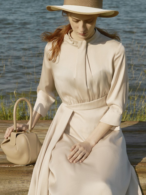 想要开一家轻奢女装加盟品牌?卡蔓可以吗?