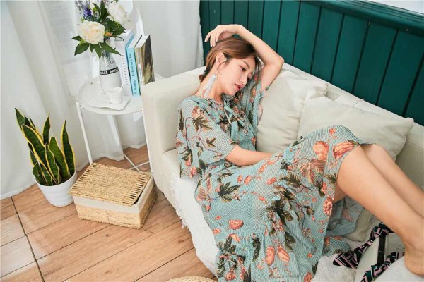 夏天打扮衣柜少一件衣服?YYMOLI樱语茉莉不给时髦留死角!