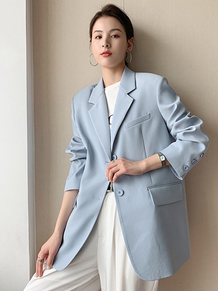 春季帅气职场穿搭更加分 快点入手吧!